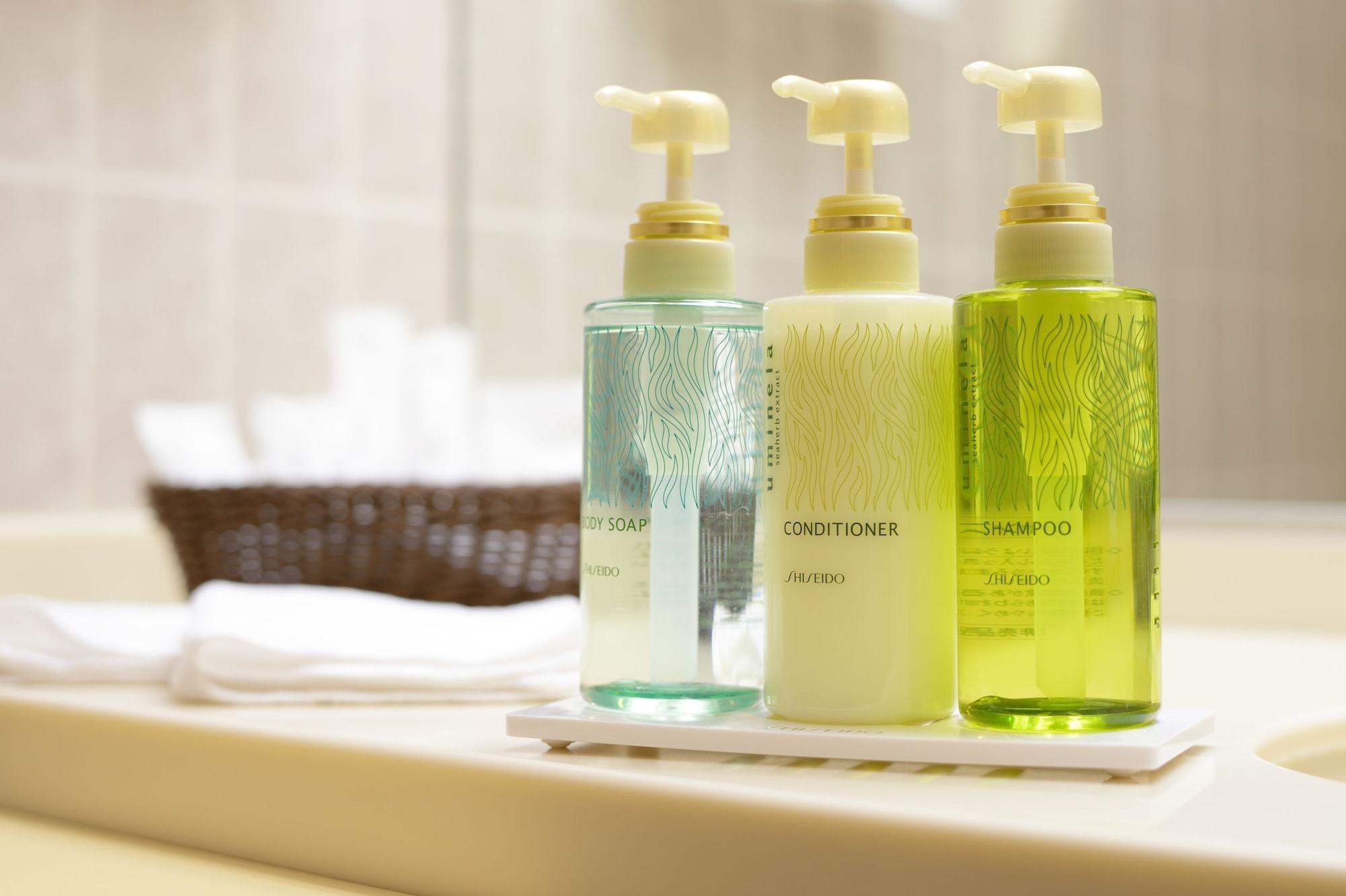 Royton Sapporo Hotel Eksteriør bilde Shampoo, conditioner, and body wash